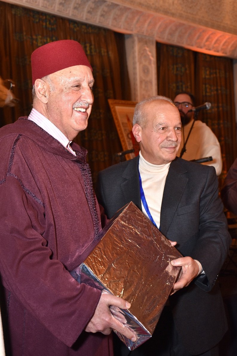 محطة مصورة من تكريم الحاج محمد الزكي.